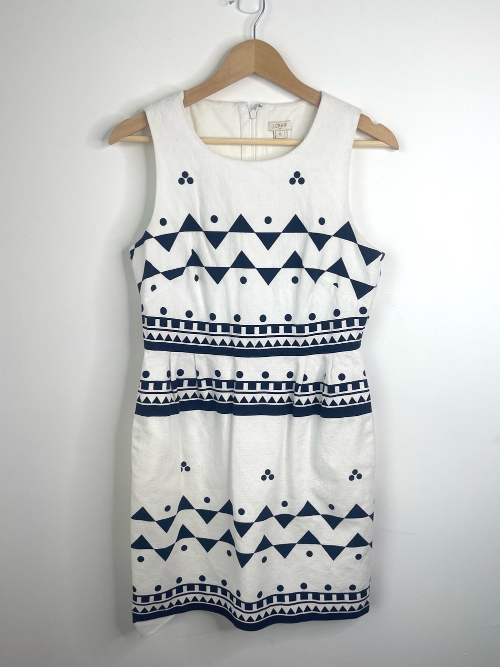 J.Crew white and navy blue geometric print sleeveless dress size 6